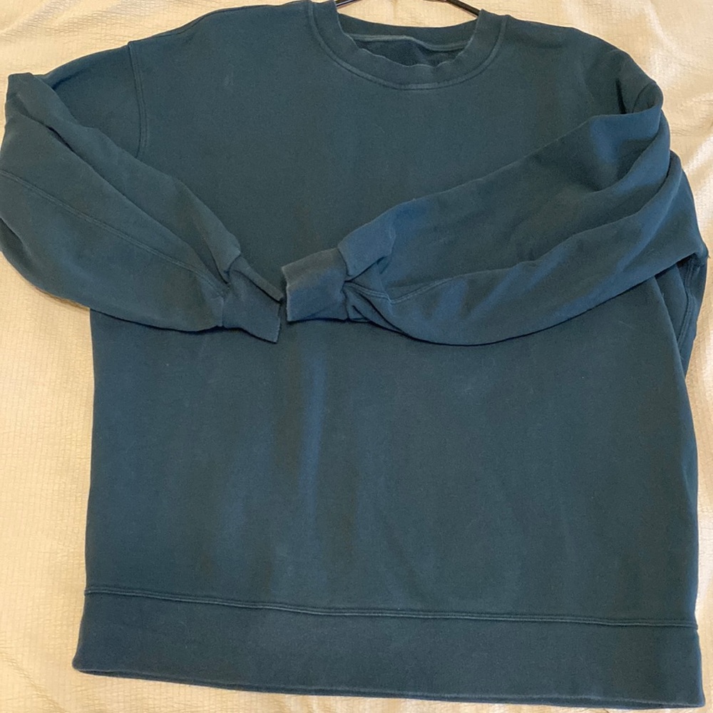 Perfectly oversized crew neck